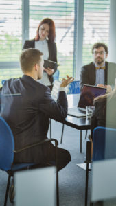 LE MANAGEMENT DES ENTREPRISES